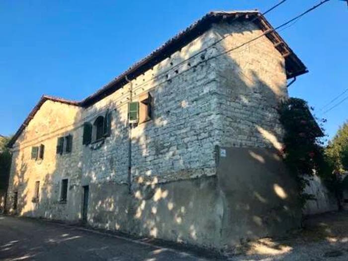 Casa con 6 locali in vendita in Strada Regionale Di Moncalvo No Number, Centro, Moncalvo