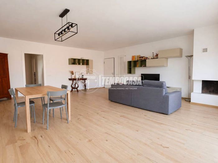 Appartamento quadrilocale in vendita in Via Cardinale Guglielmo Massaia, Cognento, Modena