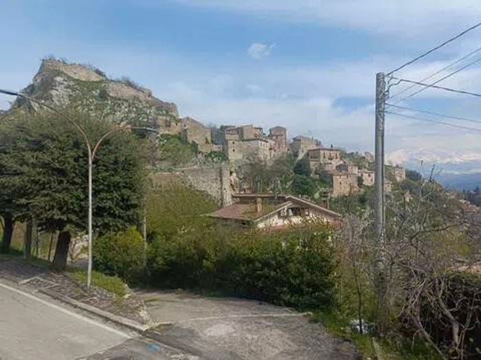Appartamento trilocale in vendita in Via Santuario Di San Nunzio Sulprizio No Number, Pescosansonesco