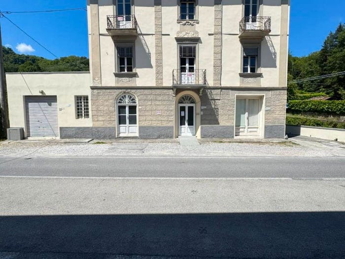 Appartamento quadrilocale in vendita in Piegaio Basso, Pescaglia