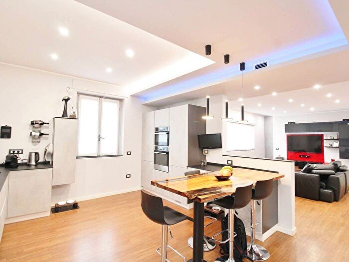 Casa con 5 locali in vendita in Via Statuto, Ravello Villastanza Villapia, Parabiago