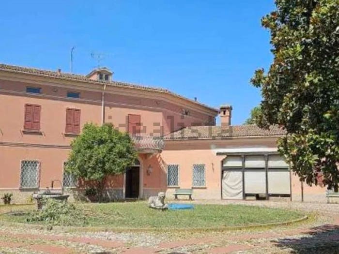 Casa con 6 locali in vendita in Via Punte, Eremo, Curtatone