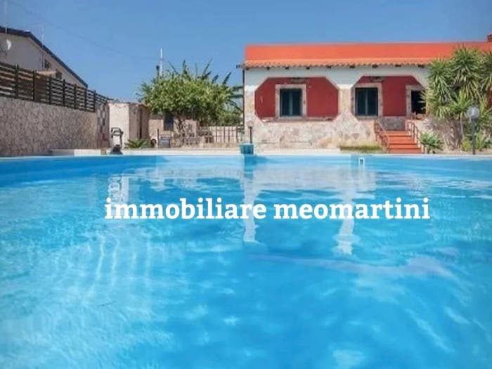 Casa quadrilocale in vendita in Via dei Cristalli, Plemmirio, Siracusa