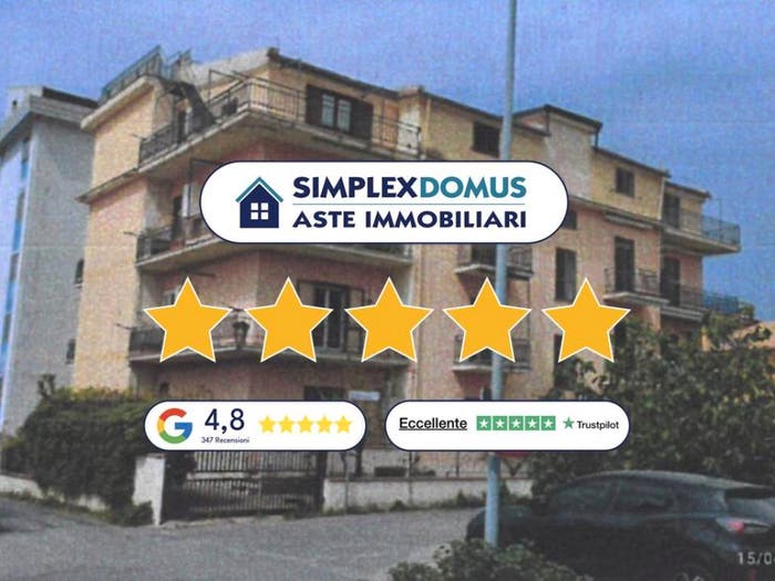 Appartamento con 6 locali in vendita in via delle Zagare, Centro, Paola