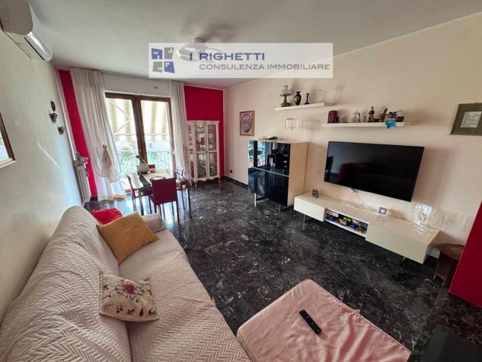 Appartamento quadrilocale in vendita in Viale della Fiera, Zona Fiera, Verona