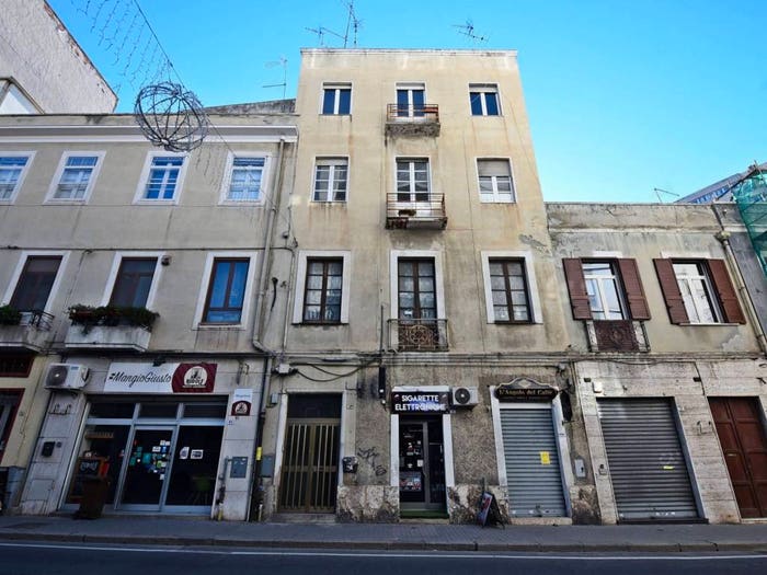 Appartamento con 6 locali in vendita in Via XX Settembre, Sonnino, Cagliari