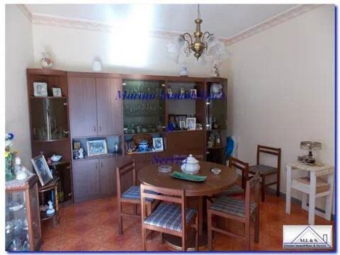 Appartamento con 6 locali in vendita in Via Regina Elena, Pignataro Maggiore