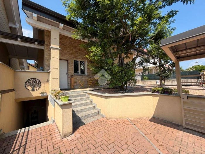 Casa trilocale in vendita in Via Don Bosco, Bruino