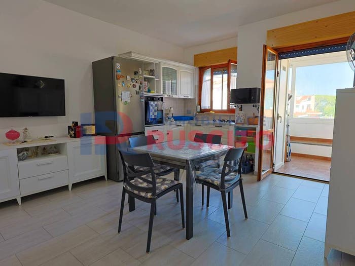 Appartamento bilocale in vendita in Via Yvon De Begnac, Centro Civico, Ladispoli