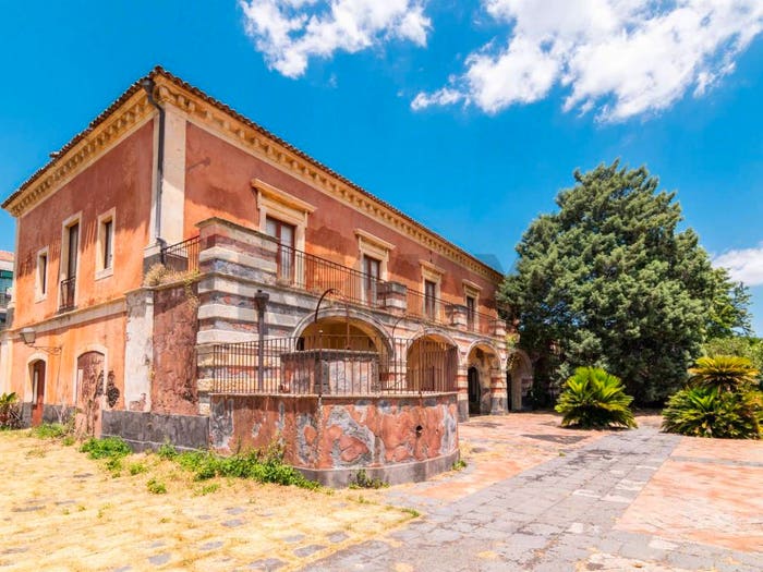 Casa con 6 locali in vendita in via san rocco, Centro, Mascalucia