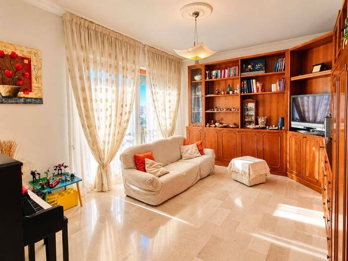Appartamento con 5 locali in vendita in Via Pilade Tevenè, Coteto, Livorno
