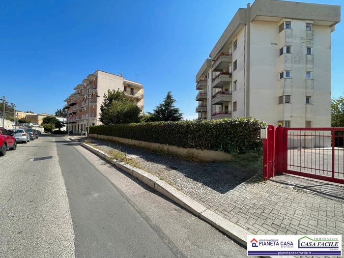 Appartamento con 5 locali in vendita in Viale Santa Caterina da Siena, Centro, Matera