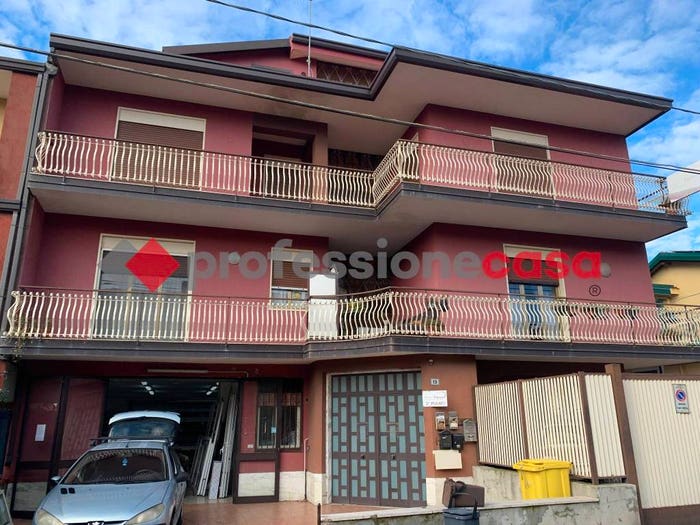 Appartamento con 5 locali in vendita in Via Albert Bruce Sabin, Centro, Mascalucia