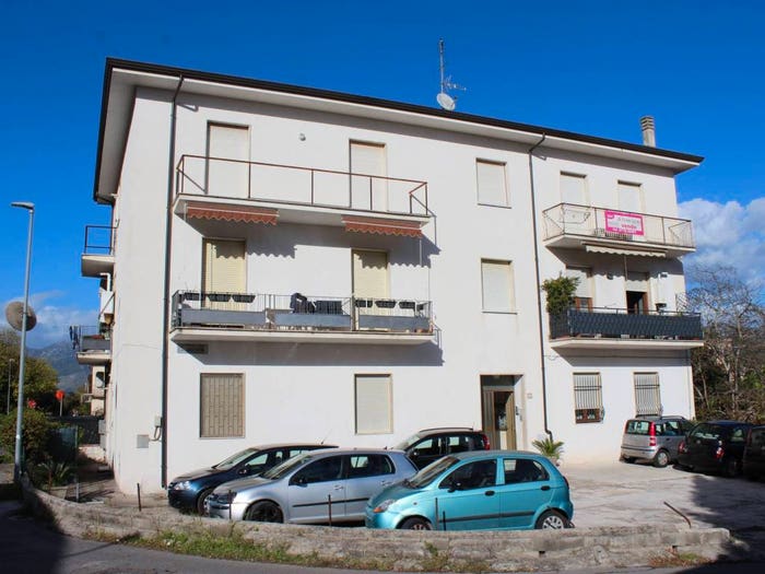 Appartamento trilocale in vendita in Via San Giacomo, Centro, Cassino