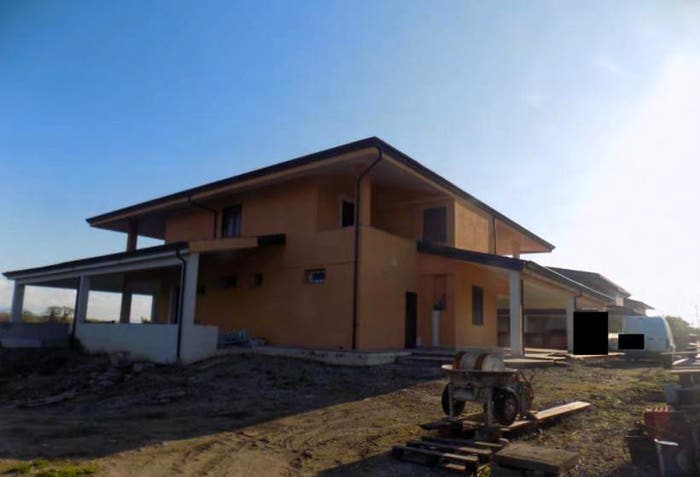 Casa con 6 locali in vendita in Via Medaglie d'Oro, Campolongo II, Eboli