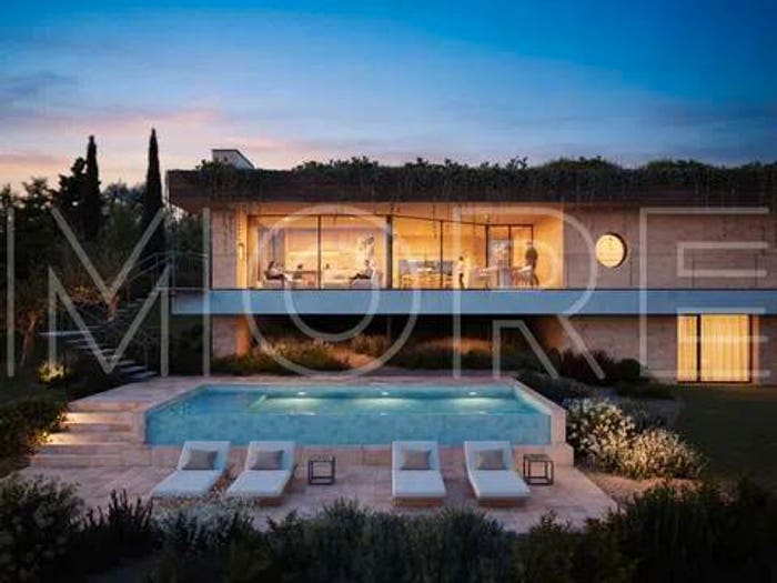 Casa con 6 locali in vendita in Corso Giuseppe Zanardelli, Gardone Riviera