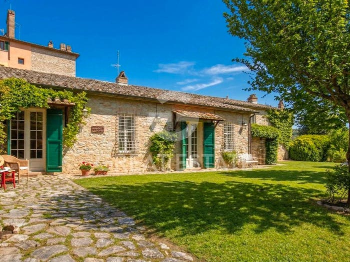 Casa con 6 locali in vendita in Colle Umberto Monte Tezio, Perugia