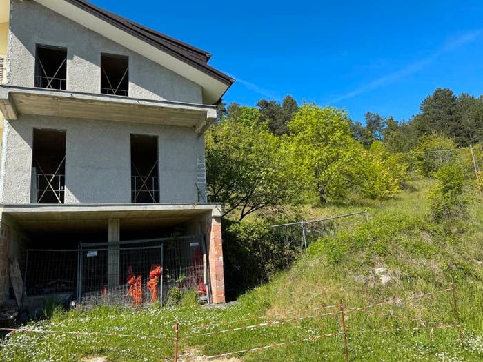 Casa in vendita in Contrada Luogo di Sasso, Centro, Montefalcone Appennino