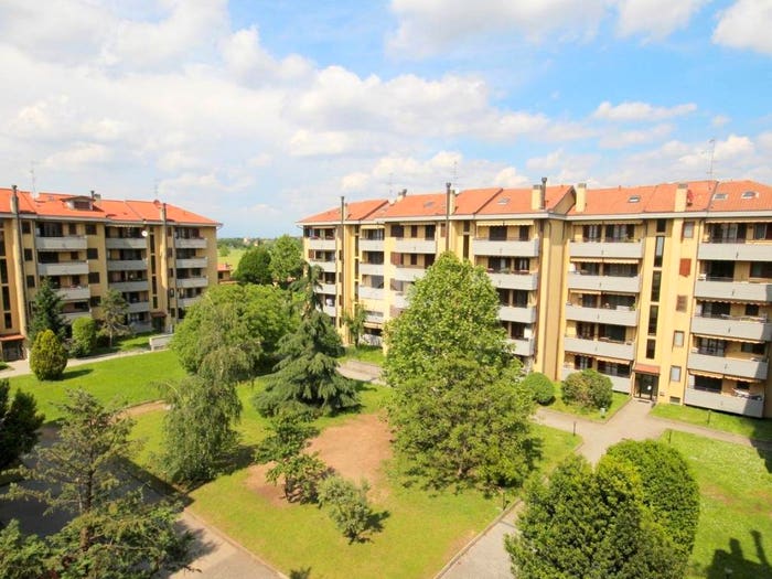 Appartamento trilocale in vendita in Via V Veneto, Centro, Cornaredo