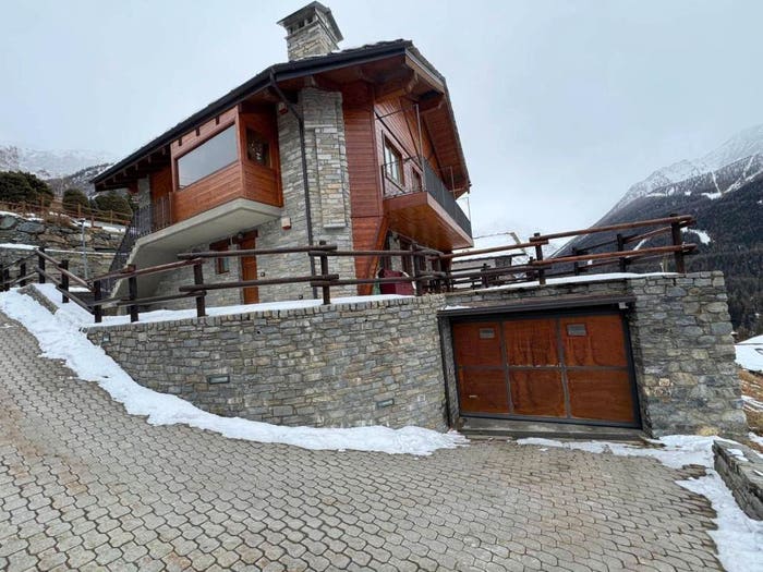 Appartamento trilocale in vendita in Località Montroz, Centro, Cogne