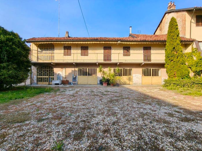 Casa quadrilocale in vendita in Via Giovanni Priotti, Centro, Racconigi