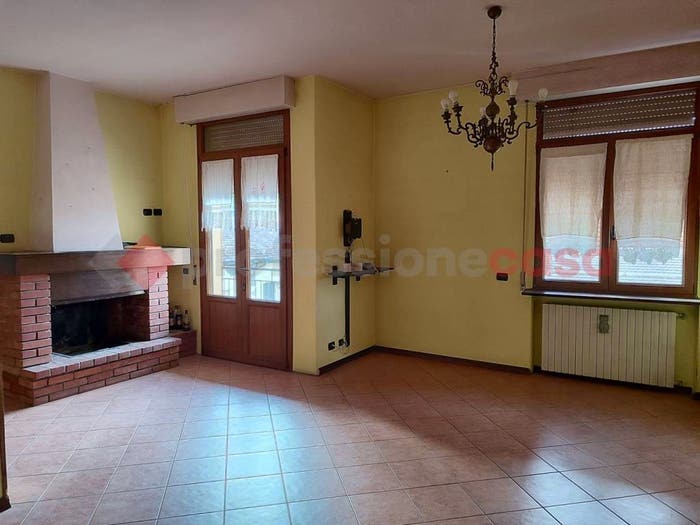 Appartamento quadrilocale in vendita in Via Puccini, Centro, Castelnuovo di Garfagnana