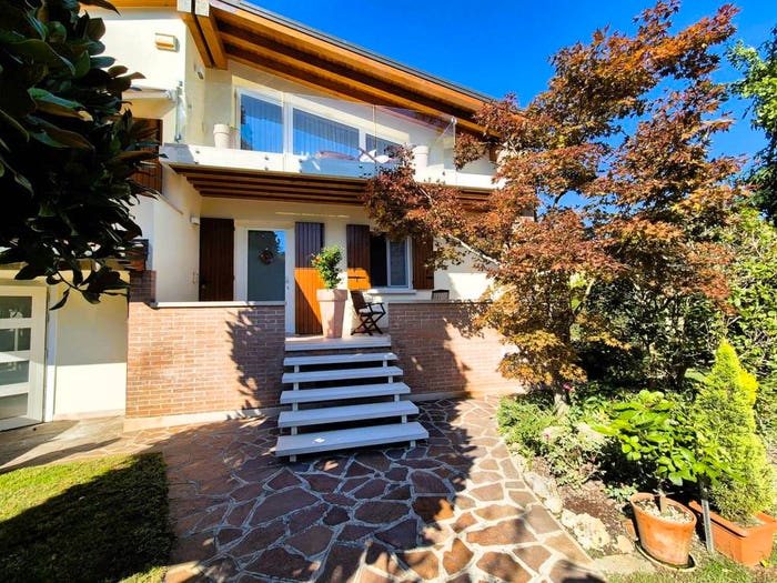 Casa con 6 locali in vendita in Scaltenigo, Mirano