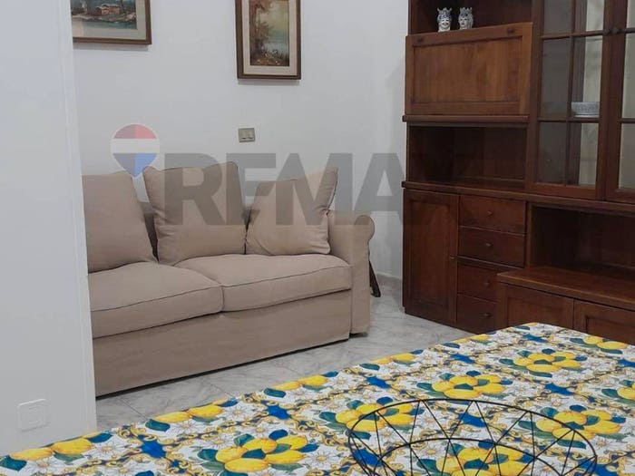 Appartamento trilocale in vendita in via Roma, Portopalo di Capo Passero