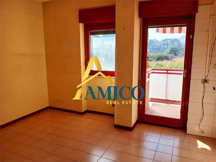 Appartamento con 5 locali in vendita in Via Città di Palermo, Centro, Bagheria