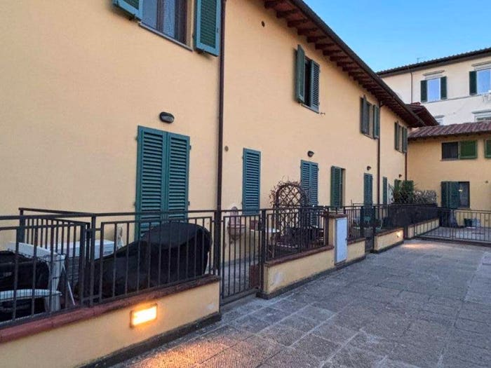 Casa trilocale in vendita in Via Lorenzo Bartolini, San Frediano, Firenze