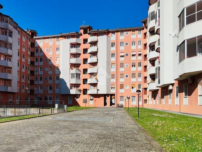 Appartamento trilocale in vendita in Via resistenza, Centro, Opera