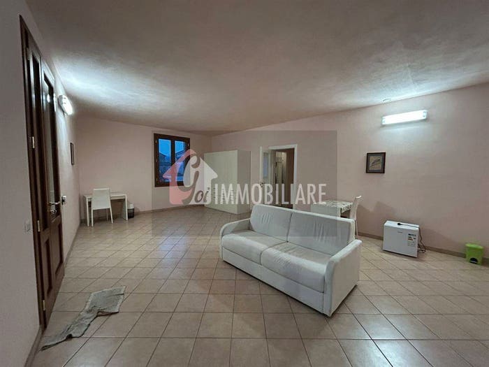 Casa con 6 locali in vendita in via naviglio, Villa Pasquali, Sabbioneta