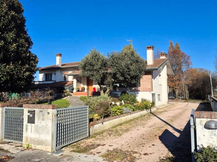 Casa con 6 locali in vendita in Via Roma, Massanzago Ca' Baglioni, Massanzago
