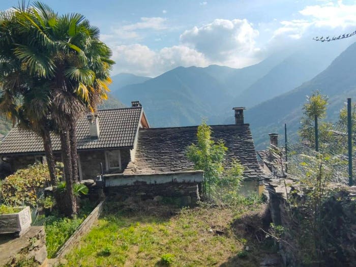 Casa monolocale in vendita in Via Vittorio Emanuele III Spoccia, Spoccia, Valle Cannobina