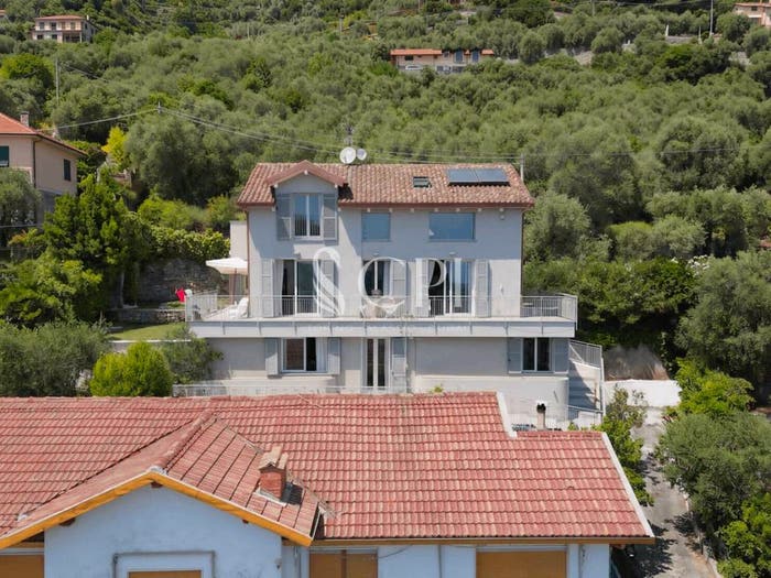 Casa con 6 locali in vendita in Via Filippo Airaldi, Moglio, Alassio