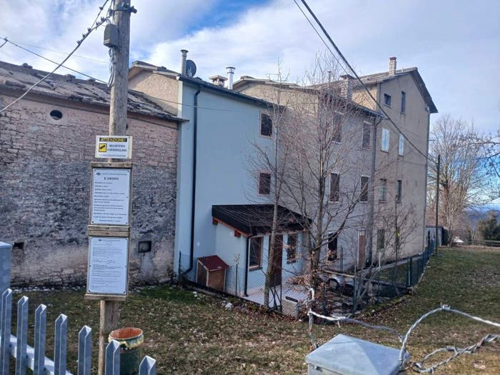 Casa con 6 locali in vendita in Via Aleardo Aleardi, Bosco Chiesanuova