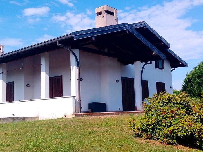 Casa con 5 locali in vendita in Via John Fitzgerald Kennedy, Gozzano