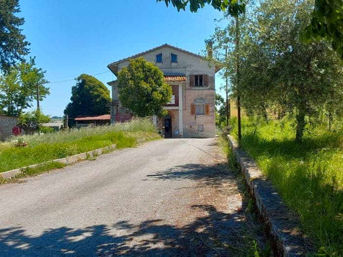 Appartamento con 6 locali in vendita in Località Pian della Pieve, Cingoli
