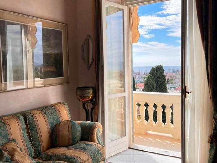 Appartamento trilocale in vendita in Via Romana, Centro, Bordighera