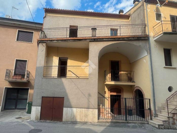 Casa bilocale in vendita in Via Roma, Centro, Filignano