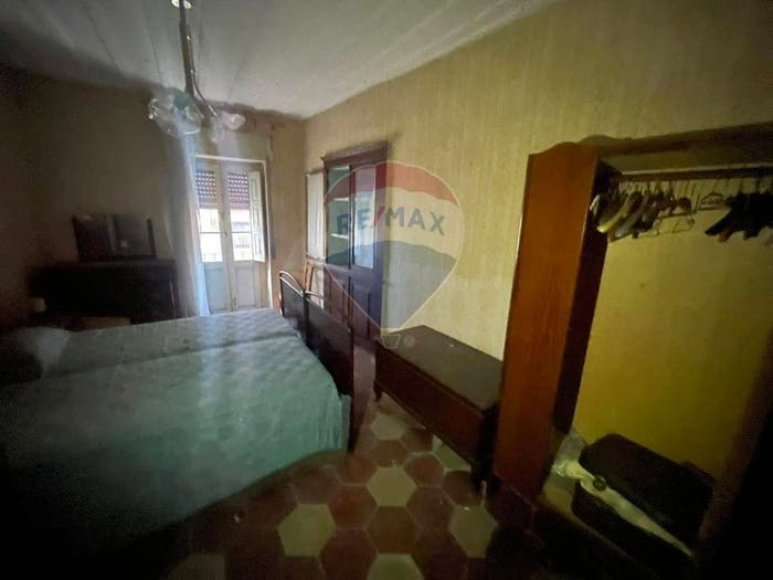 Casa con 6 locali in vendita in via umberto primo, Centro, Santa Caterina Albanese