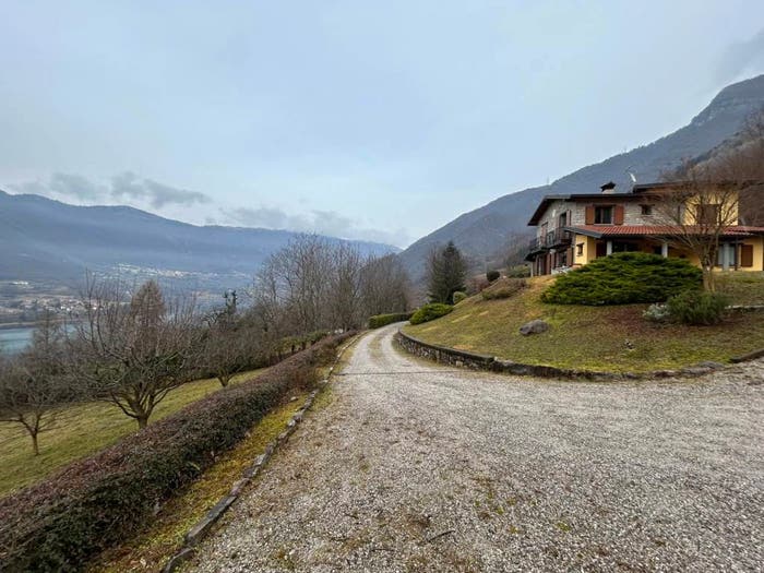 Casa con 6 locali in vendita in Via Vidalba, Monasterolo del Castello