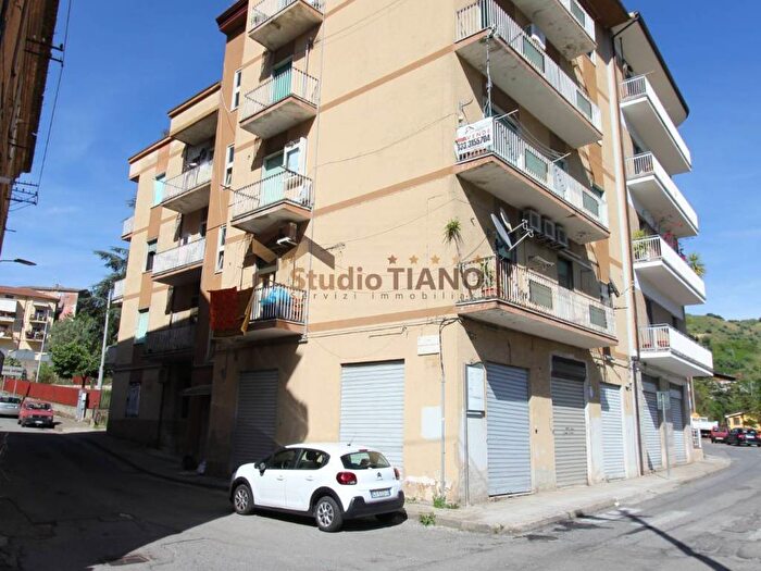 Appartamento trilocale in vendita in CDA SERRA SOTTANA, Serra Soprana, Cosenza