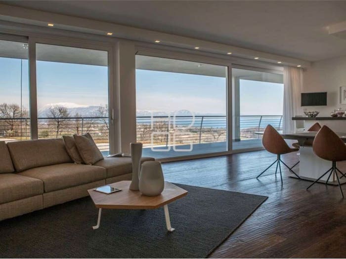 Appartamento quadrilocale in vendita in Via Metelli, Centro, Padenghe sul Garda