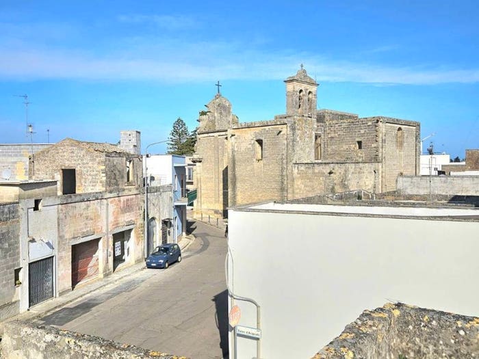 Casa trilocale in vendita in Via Vittorio Emanuele, Castri di Lecce