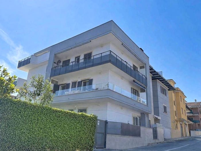 Appartamento trilocale in vendita in Via Giuseppe di Vittorio, Centro, Monterotondo