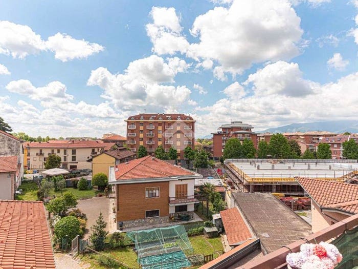 Appartamento trilocale in vendita in Via roma, Centro, Ciriè