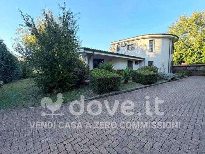 Casa con 5 locali in vendita in Via di Valle Stretta, Artena