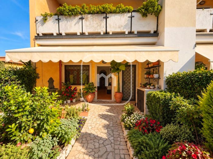 Appartamento trilocale in vendita in Via Guglielmo Quattrucci, Squarciarelli Casalaccio Pratone, Grottaferrata