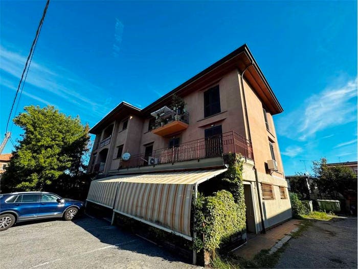 Casa con 6 locali in vendita in Camnago Boscone, Faloppio